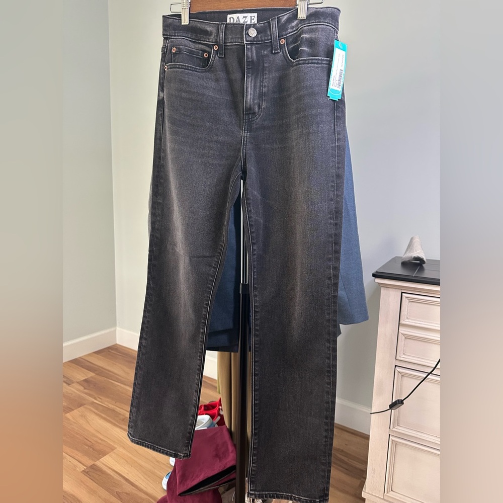 High Rise Straight Leg Jeans - Picture 2 of 3